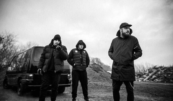 Bonson x Głowa PMM x TKZetor – „Nie byłem nigdy” (wideo) Bonson x Głowa PMM x TKZetor – „Nie byłem nigdy” (wideo)