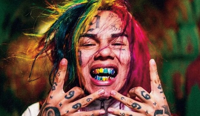 Tekashi może kręcić klipy na swoim podwórku