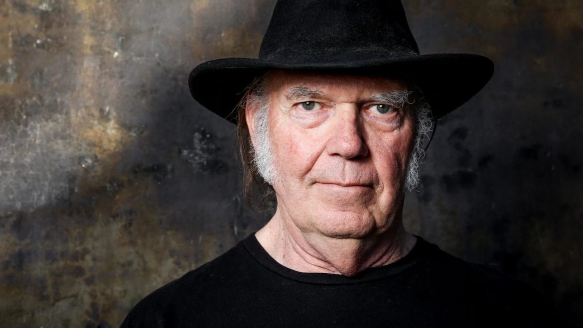 Neil Young stracił dom w pożarze