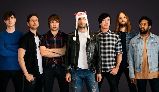 Maroon 5 wreszcie znaleźli chętnego do wspólnego występu na Super Bowl