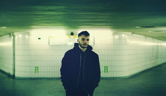 „Słodko-gorzkie łzy” Filipka. Sprawdź nowy klip „Słodko-gorzkie łzy” Filipka. Sprawdź nowy klip