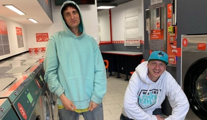 „Miejska komunikacja” Ero i Kosiego. Singiel już w sieci „Miejska komunikacja” Ero i Kosiego. Singiel już w sieci