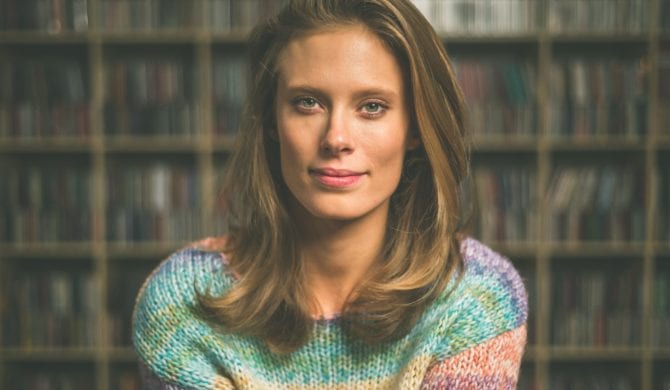 Julia Pietrucha: „Wstrząsa mną to, jak brudno jest na świecie” Julia Pietrucha: „Wstrząsa mną to, jak brudno jest na świecie”