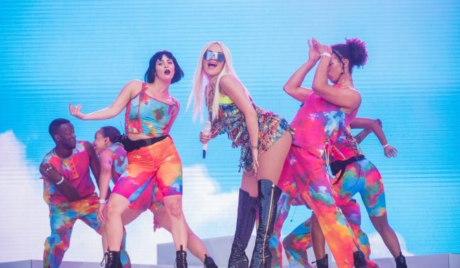 Rita Ora: “Miałam romantyczne relacje z kobietami i mężczyznami” Rita Ora: “Miałam romantyczne relacje z kobietami i mężczyznami”
