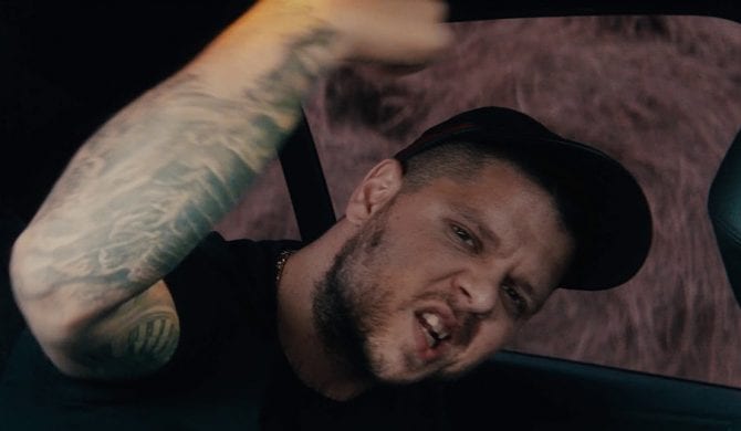 Kaz Bałagane przedstawia „Paparazzi” (wideo) Kaz Bałagane przedstawia „Paparazzi” (wideo)