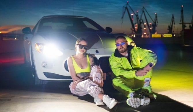 Sąsiedzi oskarżają Kizo o zbyt głośną jazdę lamborghini