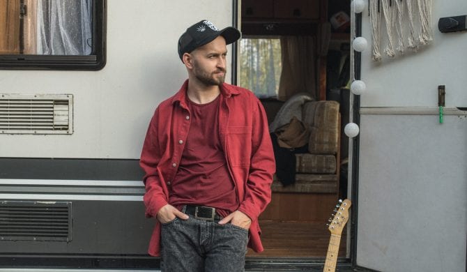 „Czułe miejsce” – BARANOVSKI prezentuje nowy singiel i teledysk „Czułe miejsce” – BARANOVSKI prezentuje nowy singiel i teledysk