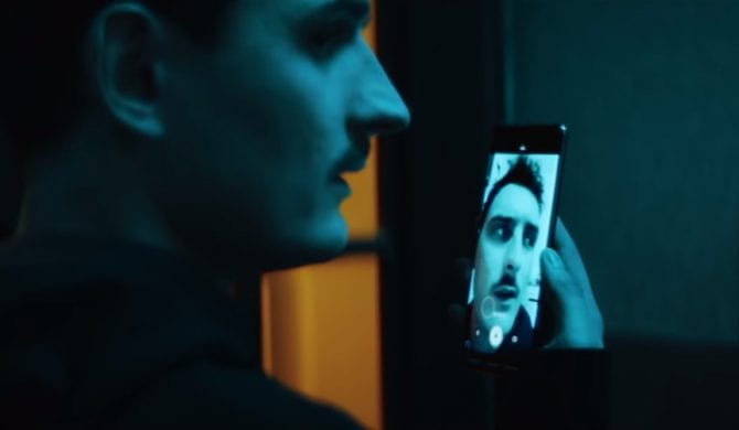 Dawid Podsiadło debiutuje w nowej roli. Zobaczcie klip z gwiazdorską obsadą Dawid Podsiadło debiutuje w nowej roli. Zobaczcie klip z gwiazdorską obsadą
