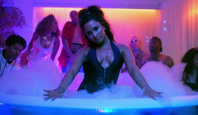 Demi Lovato ofiarą hakerów. Do sieci wypłynęły jej nagie zdjęcia