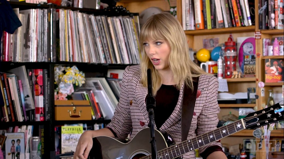 Taylor Swift w nietypowej odsłonie. Artystka pojawiła się w cyklu Tiny Desk Concert