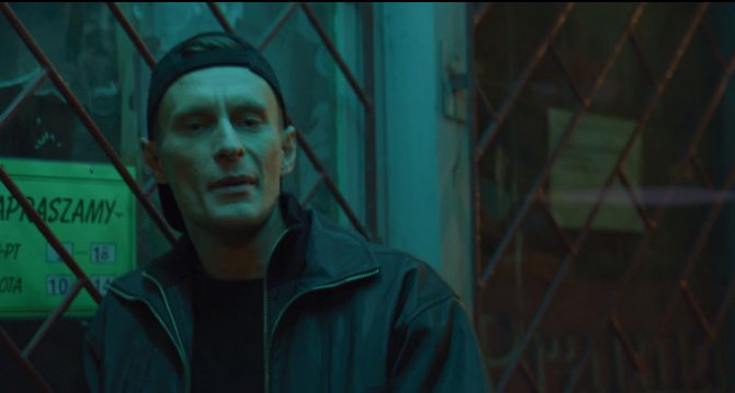 „Droga koguta (Outsider)” – nowy kawałek i klip Kalego „Droga koguta (Outsider)” – nowy kawałek i klip Kalego