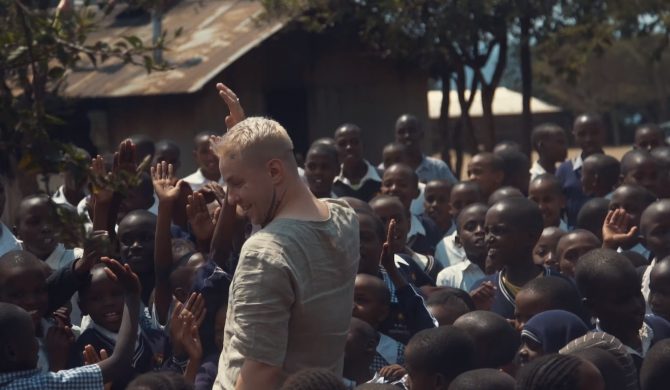 Tymek zebrał blisko 40 tys. PLN na budowę szkoły w Kenii Tymek zebrał blisko 40 tys. PLN na budowę szkoły w Kenii