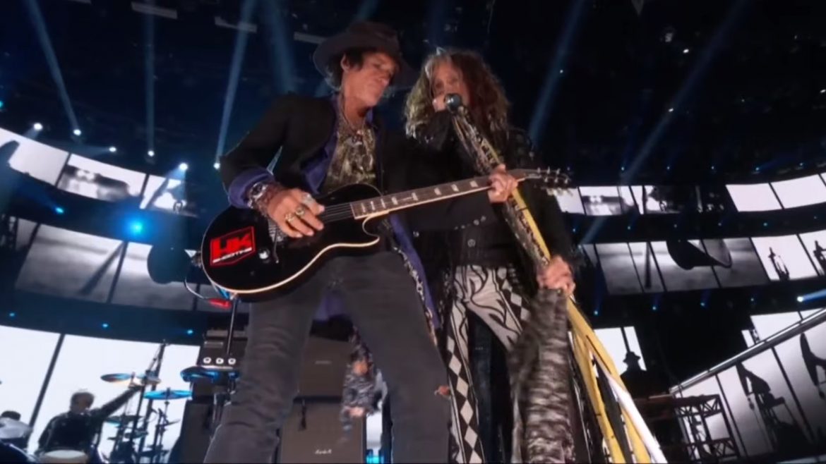 Grammy: Aerosmith i Run-D.M.C. wykonali klasyczne „Walk This Way”