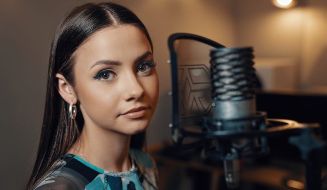 15-letnia wokalistka z Voice Of Kids coveruje hit Post Malone’a 15-letnia wokalistka z Voice Of Kids coveruje hit Post Malone’a