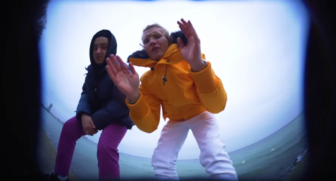 Dwóch młodych raperów łączy siły w singlu „Oopsy Daisy”