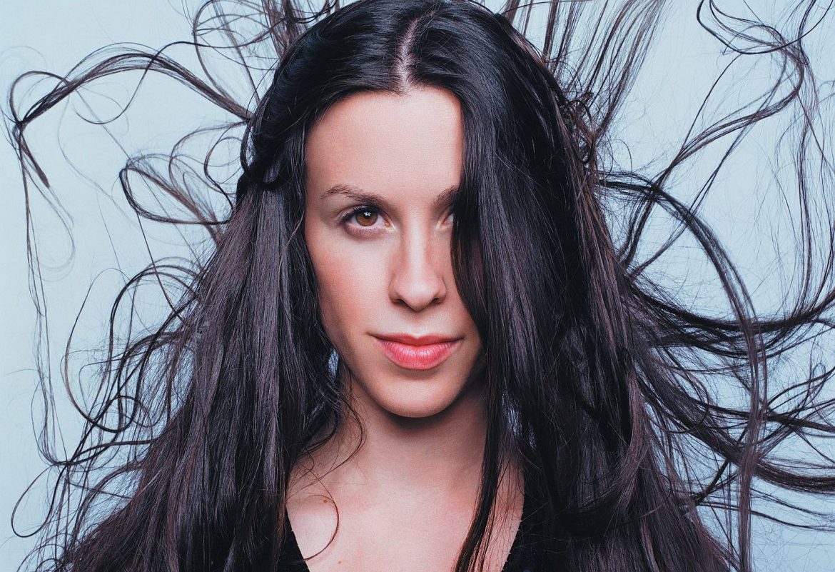 Alanis Morissette: „Przyłożono mi pistolet do głowy. W plecaku miałam wszystkie szkice na płytę”