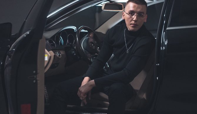 Posłuchaj Proseko, nowego rapera w barwach Sony Music Polska Posłuchaj Proseko, nowego rapera w barwach Sony Music Polska