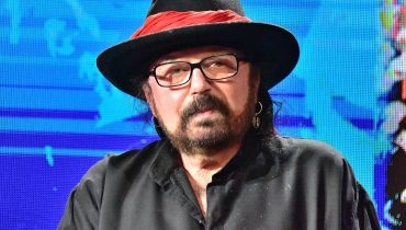 Artyści boją się krytykować władzę w obawie o utratę pracy? „Złamali wszystkim kręgosłupy”