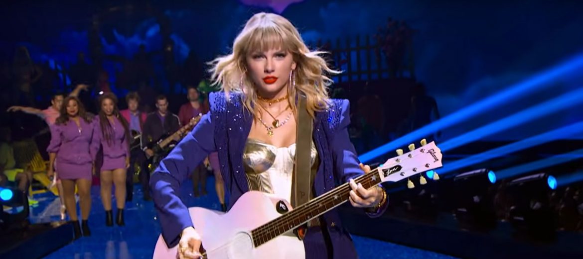 Taylor Swift wspiera ofiary tornada w Tennessee