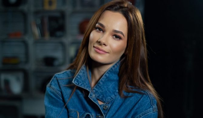 “Jak już skończą się te złe dni, to wyskoczę jak akcje Netflix” – Natalia Szroeder i jej szesnastka prosto z kuchni “Jak już skończą się te złe dni, to wyskoczę jak akcje Netflix” – Natalia Szroeder i jej szesnastka prosto z kuchni