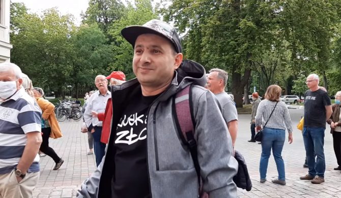 Dziennikarka zaatakowana przed koncertem Jana Pietrzaka. Gośćmi imprezy byli m.in. Kodym i Wujek Samo Zło