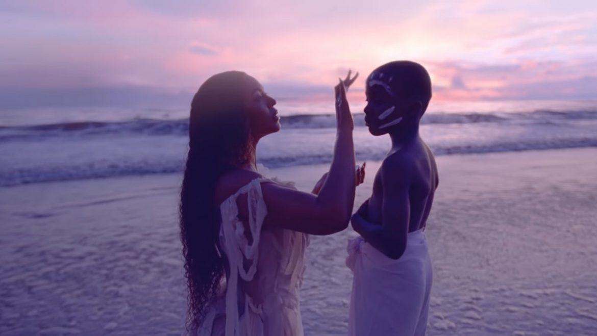 „Black is King” – nowy trailer wizualnego albumu Beyonce