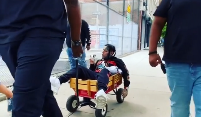Tekashi: „Moi ochroniarze chcą się zwolnić” Tekashi: „Moi ochroniarze chcą się zwolnić”