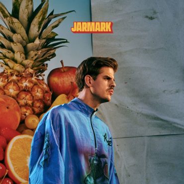Bunt Hemingwaya jest zlepkiem tytułów z “Newsweeka”, “Gazety Wyborczej” i żółtych pasków TVN24 – recenzujemy „Jarmark Taco Bunt Hemingwaya jest zlepkiem tytułów z “Newsweeka”, “Gazety Wyborczej” i żółtych pasków TVN24 – recenzujemy „Jarmark Taco