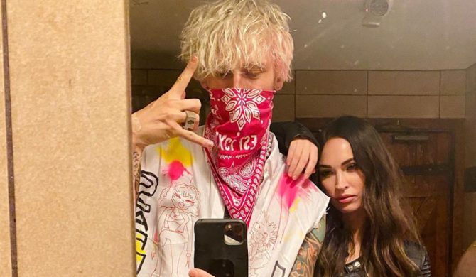 Machine Gun Kelly i Megan Fox wspięli się na dach podczas imprezy