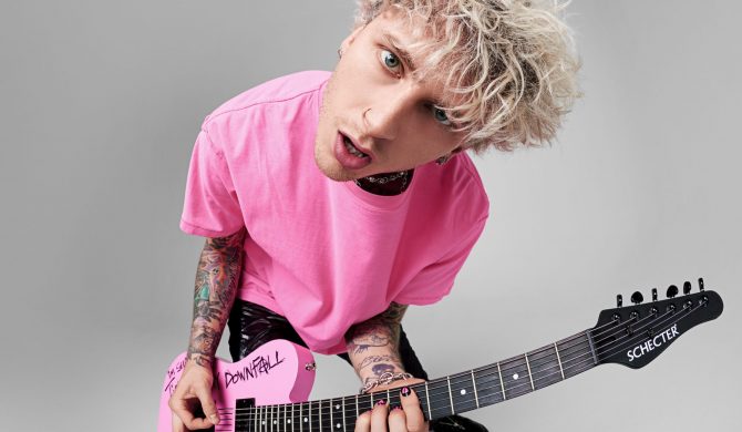 Yungblud i Machine Gun Kelly kontra zombie