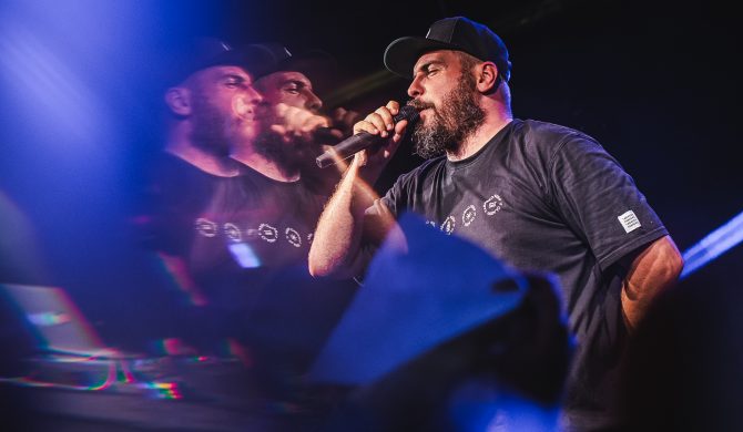 Wiemy, z kim Ostry nagrywa płytę. Mamy już pierwszy singiel Wiemy, z kim Ostry nagrywa płytę. Mamy już pierwszy singiel