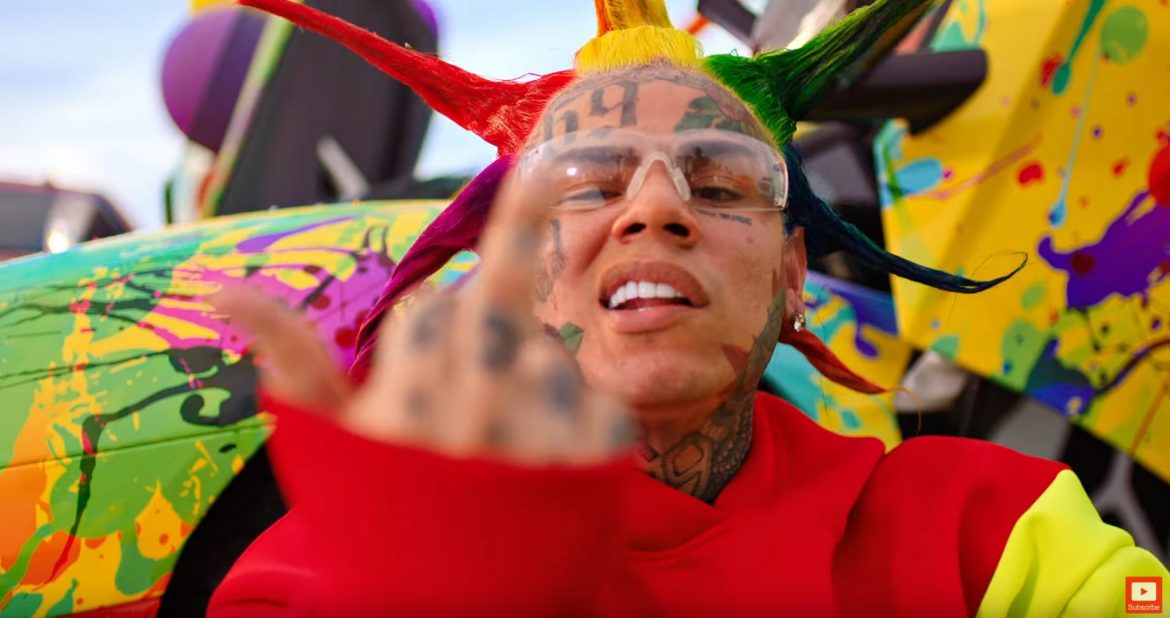 Tekashi chwali się łańcuchem, za który zapłacił fortunę. „Fajnie jest mnie nienawidzić”