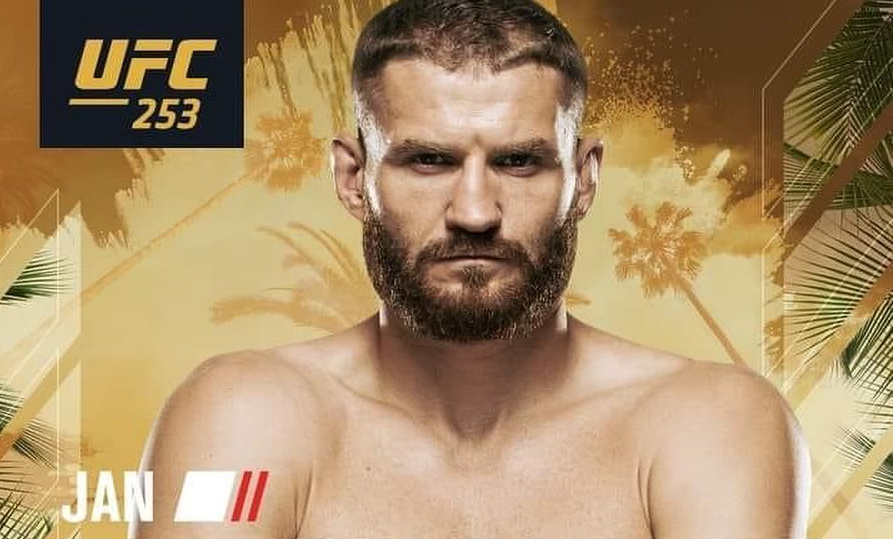 Paluch, KęKę, DJ Decks i inni gratulują Polakowi pasa UFC