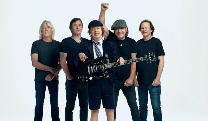 AC/DC z premierowym kawałkiem „Shot in the Dark”