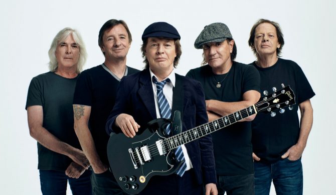 AC/DC udostępniają ostatnią nowość przed premierą płyty AC/DC udostępniają ostatnią nowość przed premierą płyty