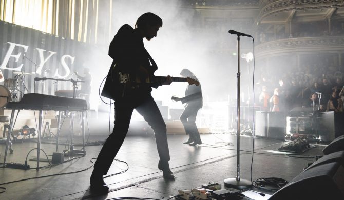 Arctic Monkeys zapowiada wyjątkowy, koncertowy album