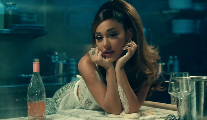 Ariana Grande opowiedziała o swoim życiu seksualnym w jednej z nowych piosenek