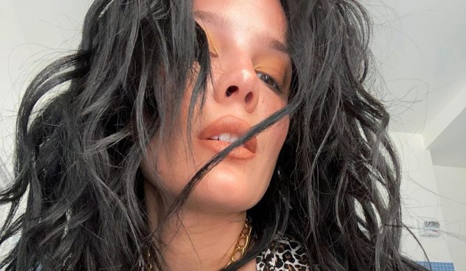 Halsey publikuje seksowne zdjęcia, żeby przypomnieć, że nadal jest „tą suką” Halsey publikuje seksowne zdjęcia, żeby przypomnieć, że nadal jest „tą suką”