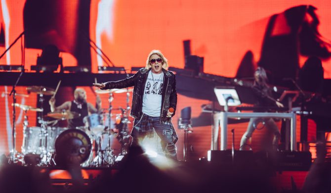 Guns N’Roses wracają na Narodowy. Wśród supportów rapowa legenda