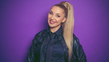 Cleo niczym Matka Boska objawiona na drzewie w Parczewie?