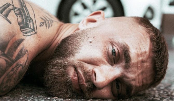 Kazior trafił do berlińskiego więzienia. Do zakładu odprowadził go Malik Montana