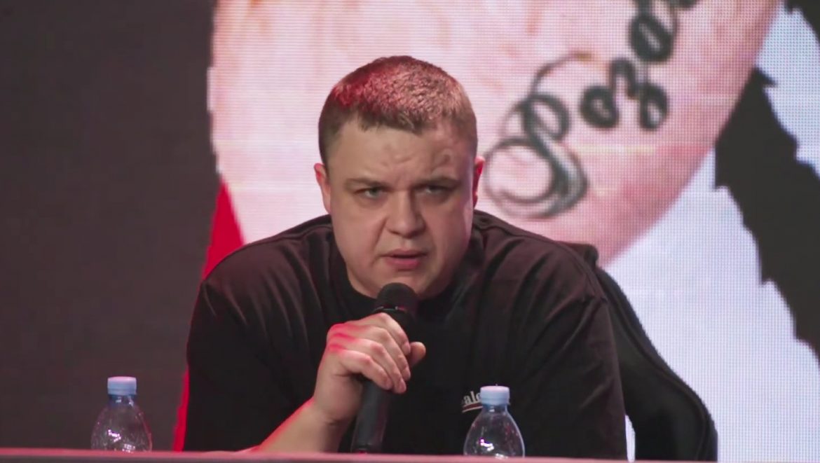 Ważka G reprezentował Bonusa BGC na konferencji MMA-VIP. Było tak freakowo, że bardziej się już chyba nie da