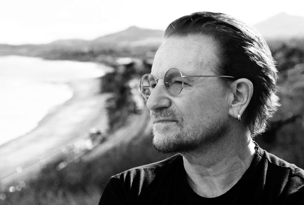 Bono z U2 z najwyższym cywilnym odznaczeniem Stanów Zjednoczonych