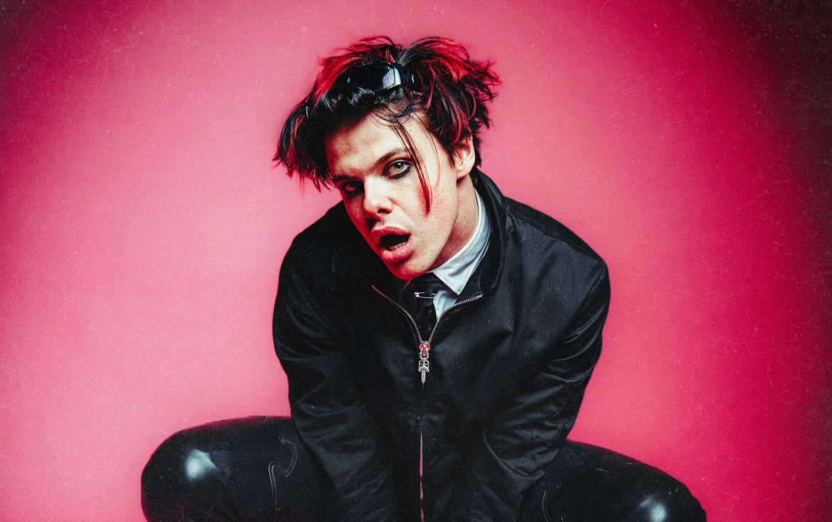 Yungblud wspiera społeczność LGBTQ+ i protestuje na ulicach Polski