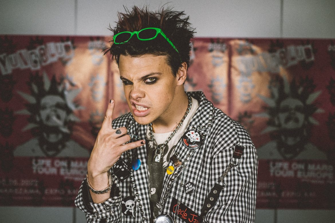 Yungblud szczerze o przemocy seksualnej