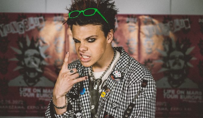 YUNGBLUD prezentuje nowy singiel i teledysk nagrany z fanami