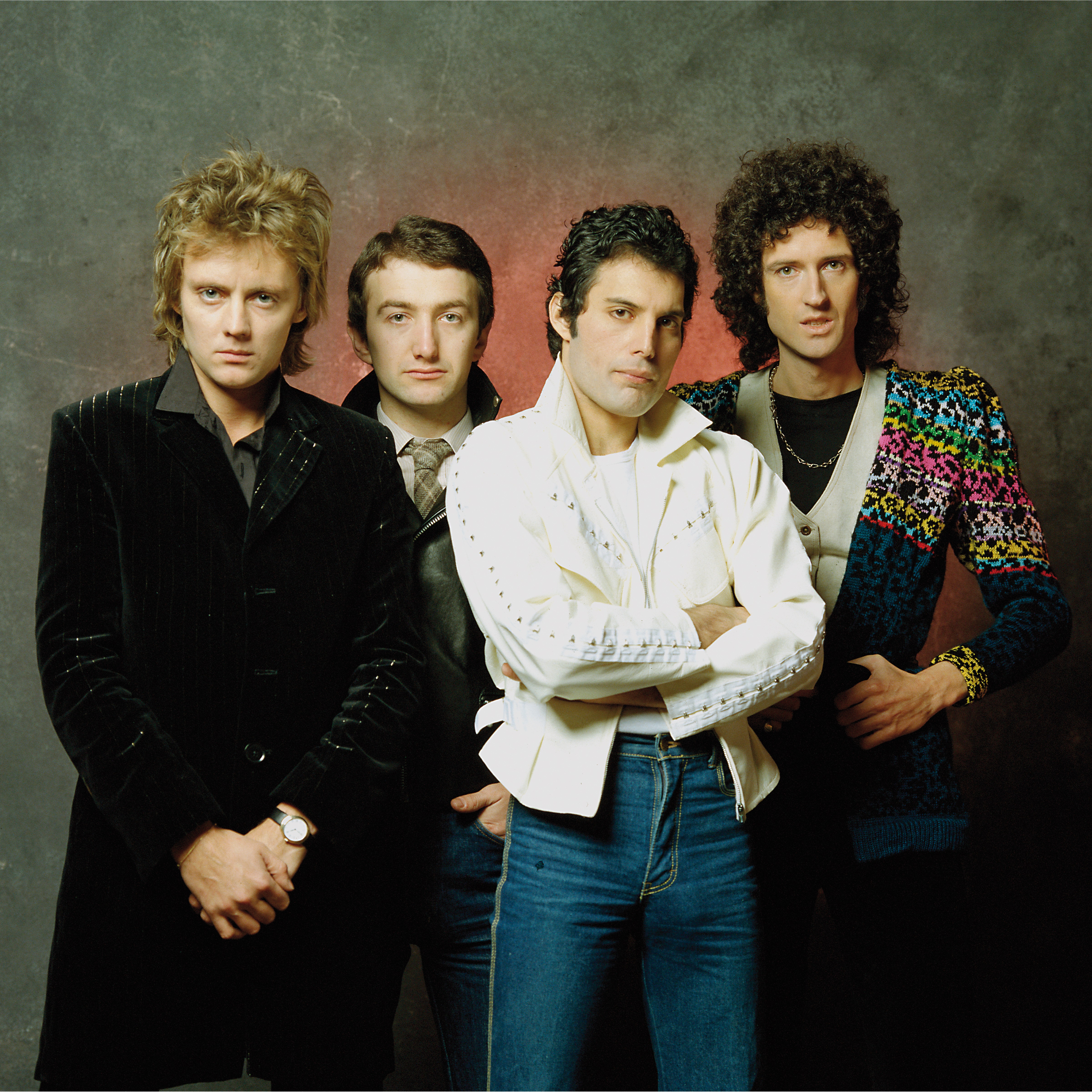Группа знать слушать. Группа Квин. Группа Квин состав. Группа Queen 1980. Группа Queen 2000.