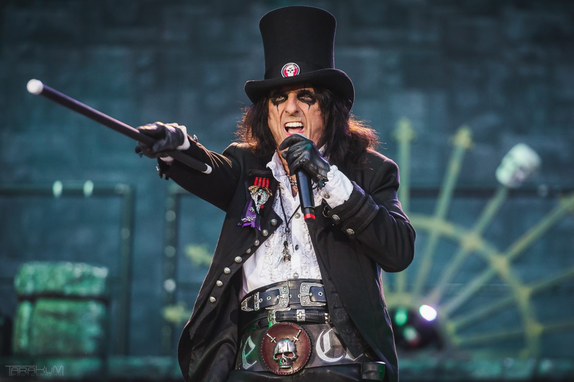 Alice Cooper i jego gość w singlu „White Line Frankenstein”