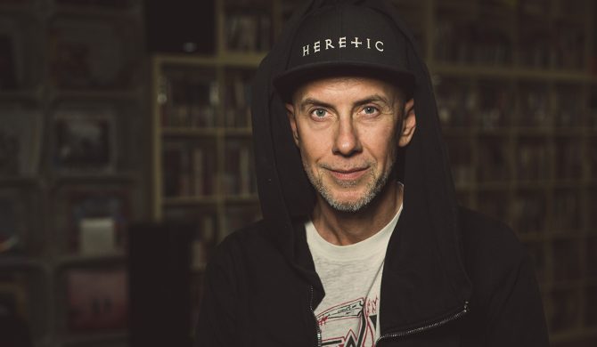 Nergal ocenia polską scenę rapową, zdradza kogo słucha i nawija numer Pei