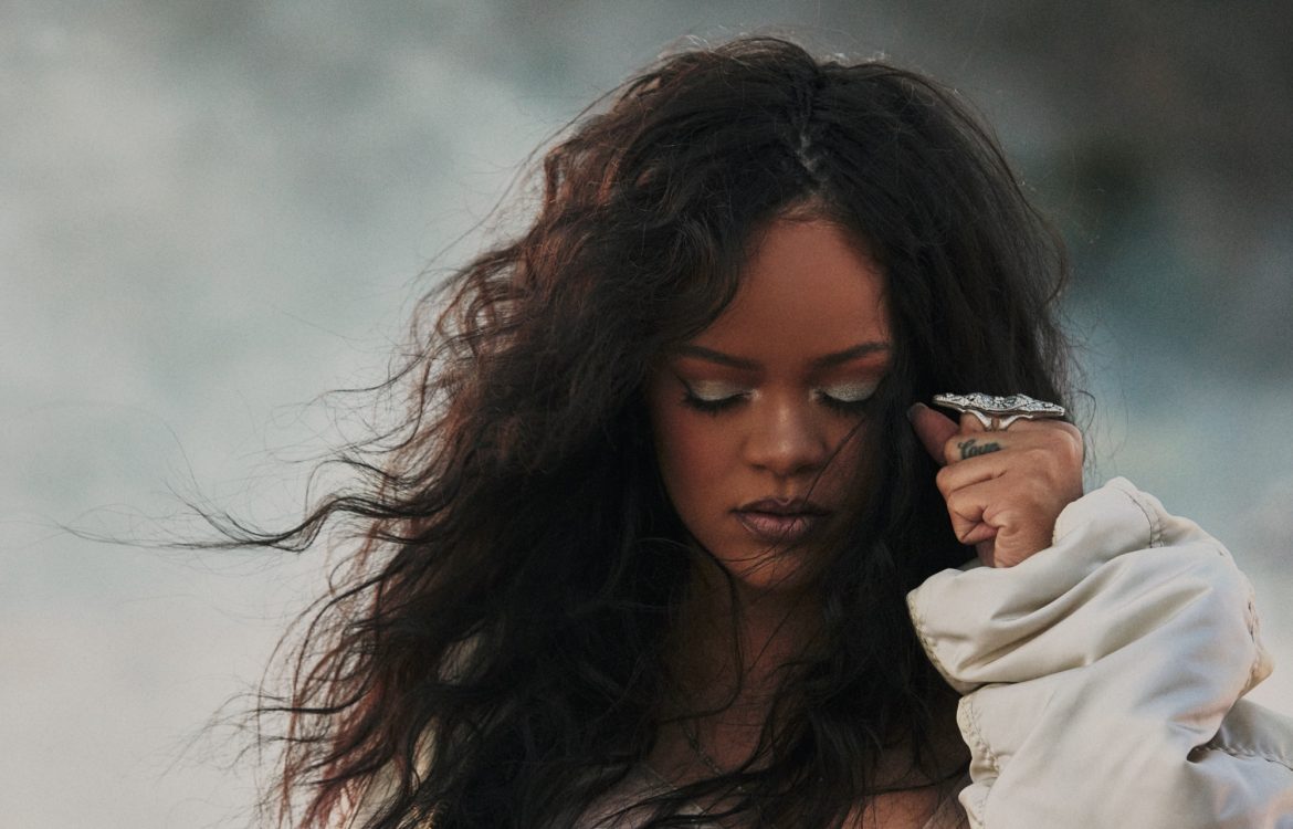 Rihanna rośnie w siłę. Ogromny wzrost zainteresowania jej twórczością dzięki Super Bowl